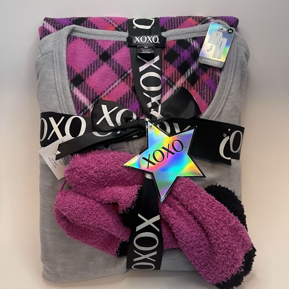 XOXO Grey & Purple pajama & Socks Gift Set Size M NWT
